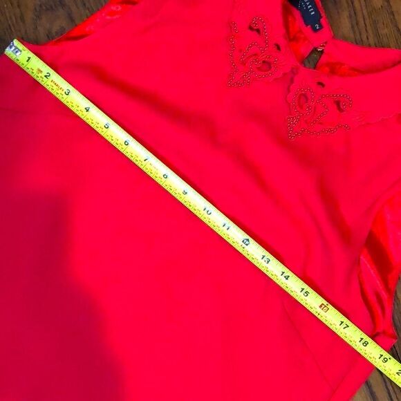 TED BAKER LONDON Red Sleeveless Holiday Dress Keyhole Accent On Back Sz 2 - Picture 2 of 16